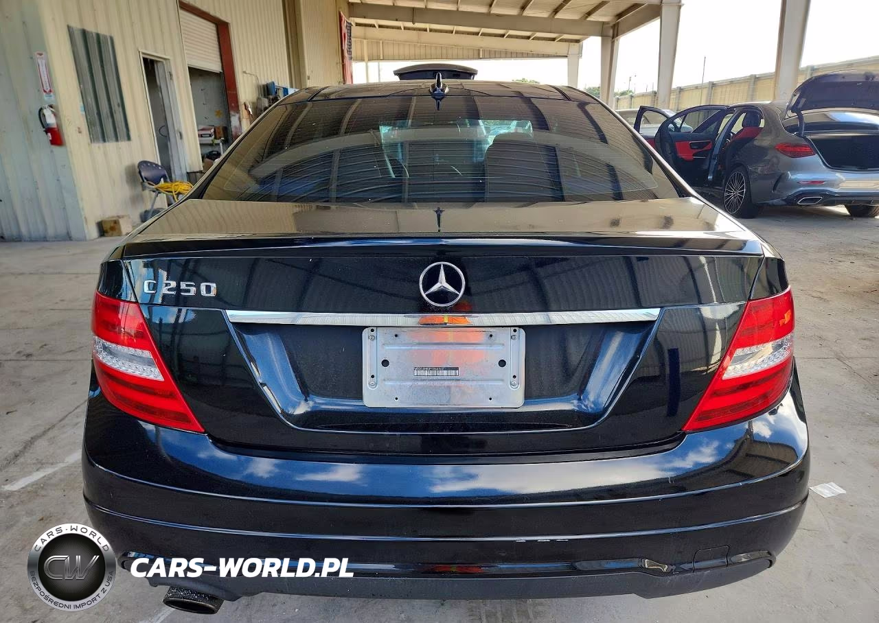 2015 Mercedes-Benz C 250 VIN:WDDGJ4HB3FG364962 - 6