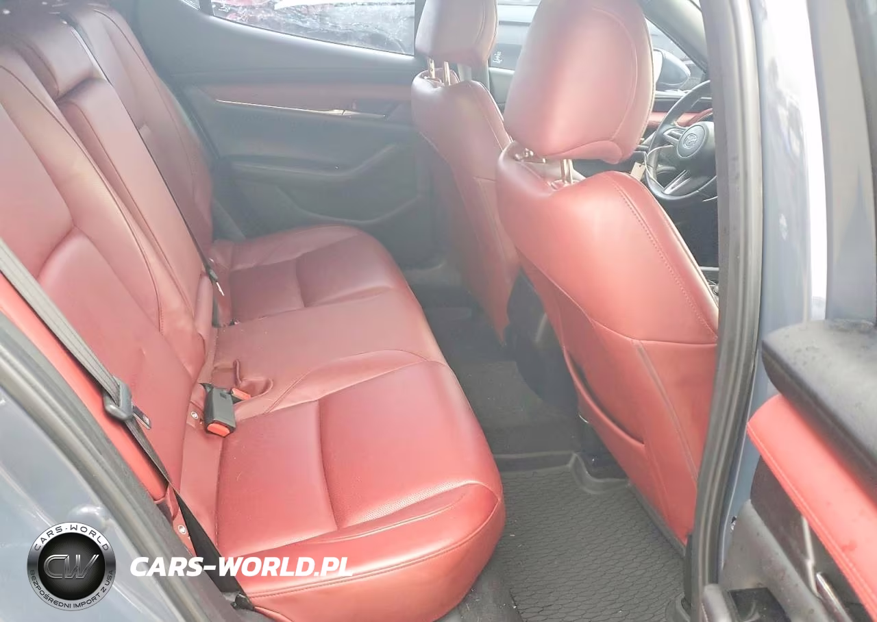 2020 Mazda 3 Premium VIN:JM1BPANM3L1157834 - 10
