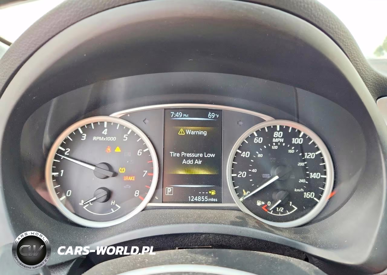2017 Nissan Sentra Sv VIN:3N1AB7AP2HY398366 - 9