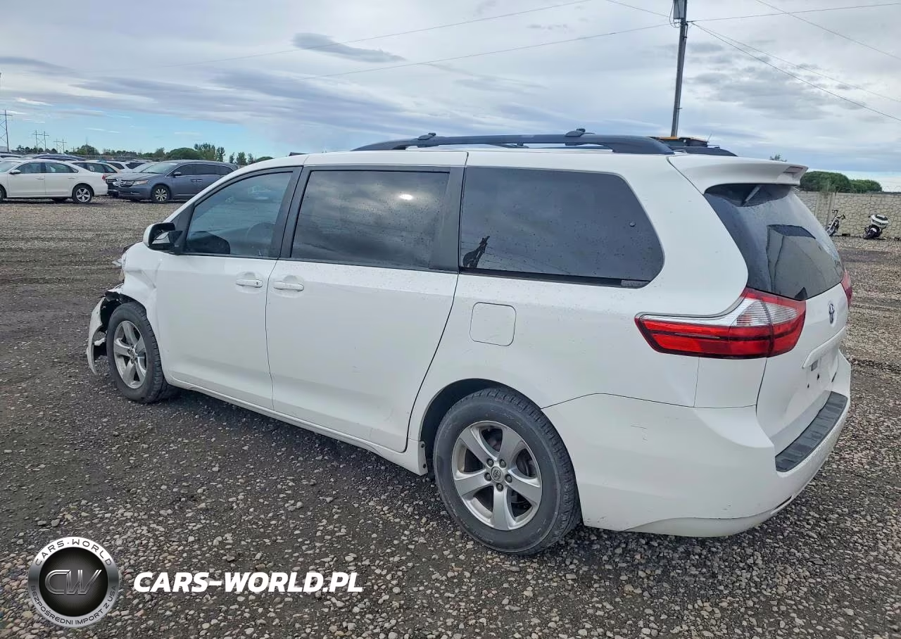 2015 Toyota Sienna Le VIN:5TDKK3DC8FS620559 - 2
