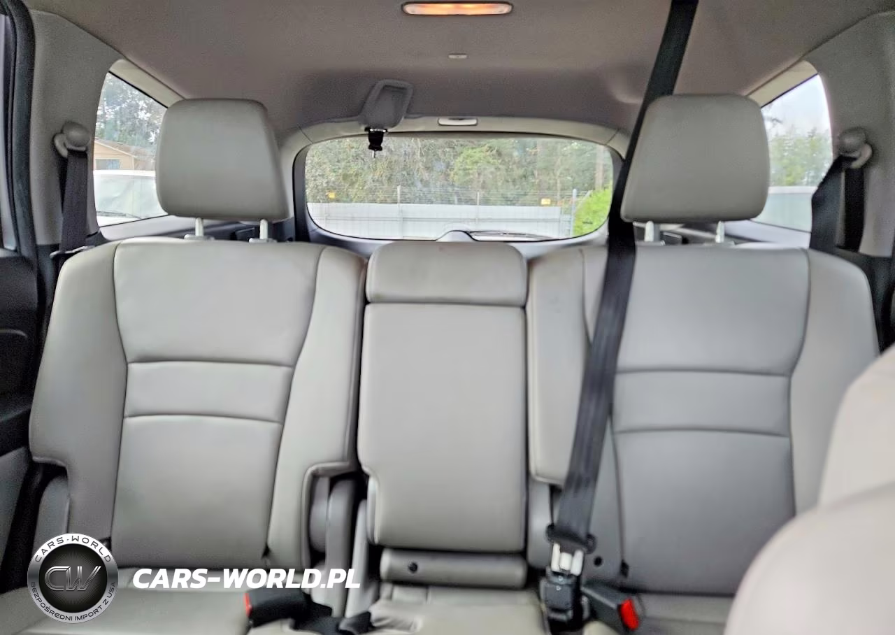 2016 Honda Pilot Touring VIN:5FNYF6H90GB026830 - 10