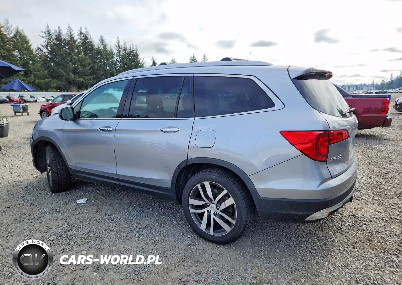 2016 Honda Pilot Touring VIN:5FNYF6H90GB026830 - 2