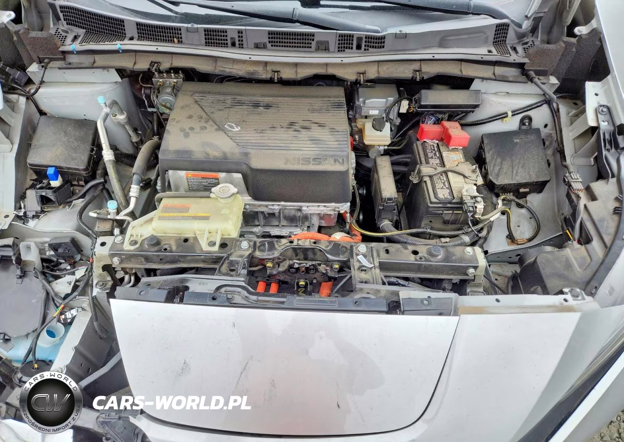 2018 Nissan Leaf S VIN:1N4AZ1CP3JC308231 - 11