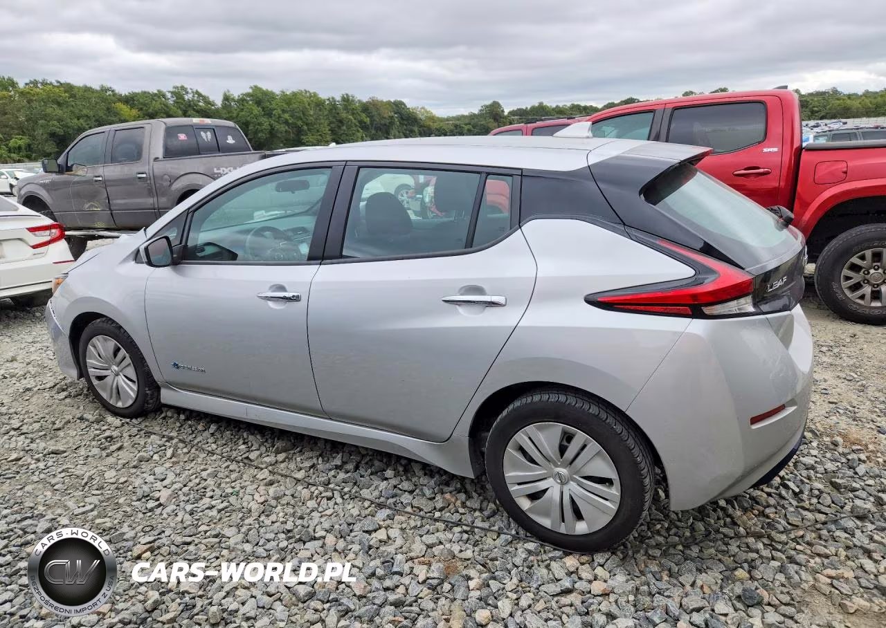 2018 Nissan Leaf S VIN:1N4AZ1CP3JC308231 - 2