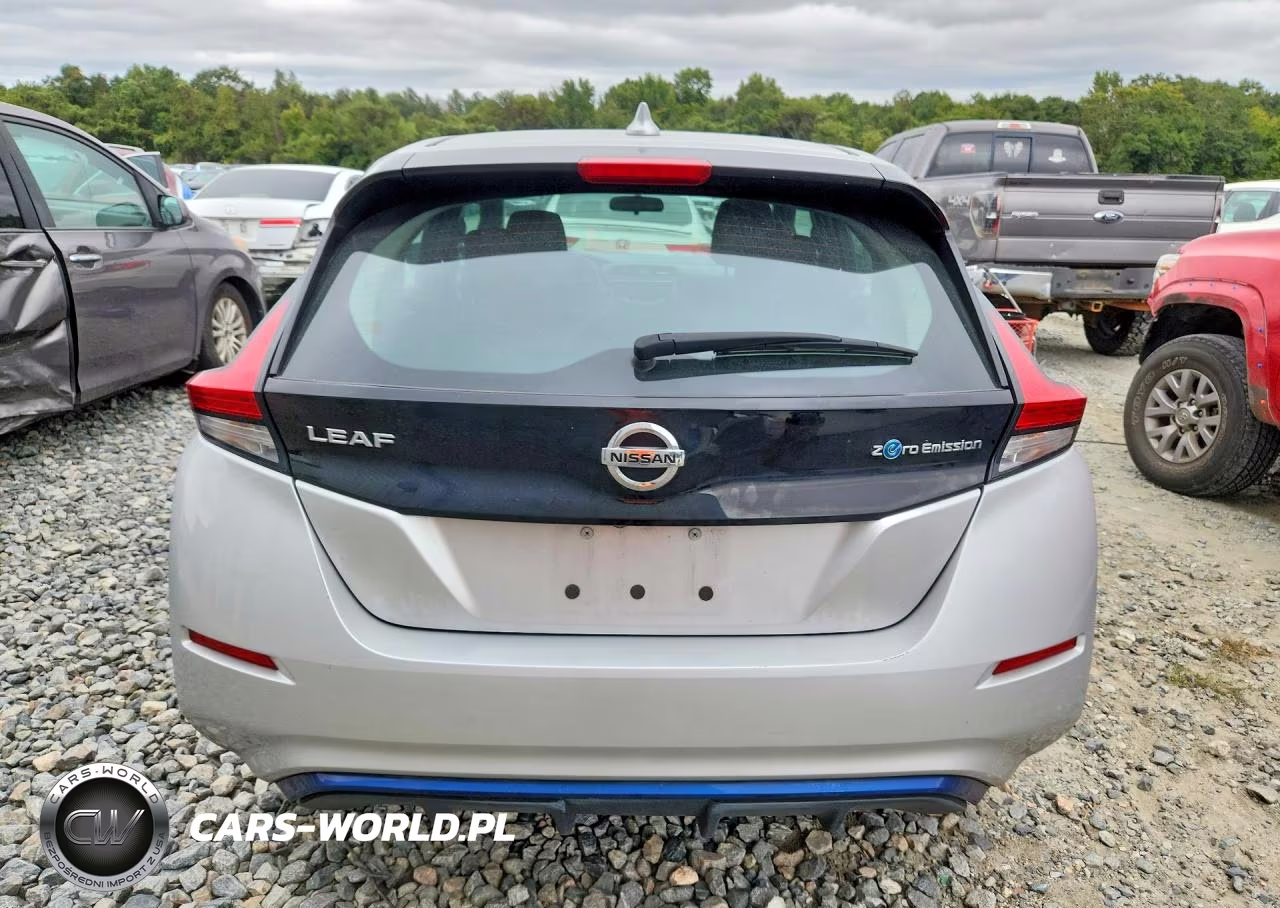 2018 Nissan Leaf S VIN:1N4AZ1CP3JC308231 - 6