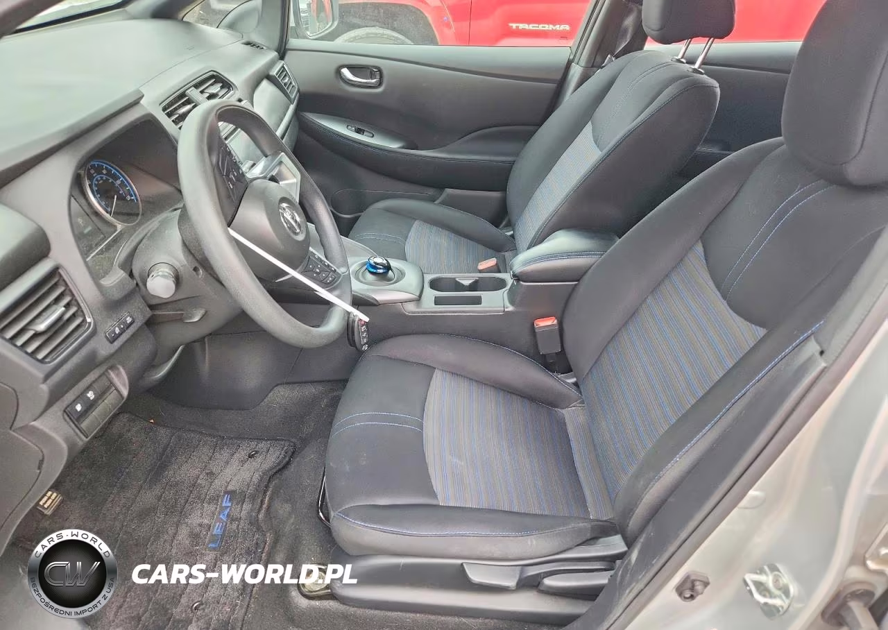 2018 Nissan Leaf S VIN:1N4AZ1CP3JC308231 - 7