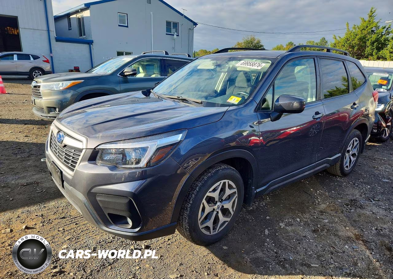 2021 Subaru Forester Premium VIN:JF2SKAFC1MH490144 - 1