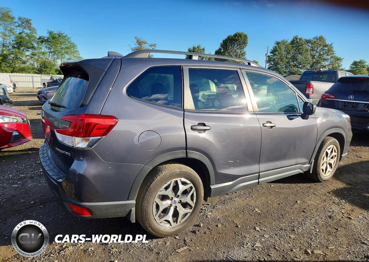 2021 Subaru Forester Premium VIN:JF2SKAFC1MH490144 - 3