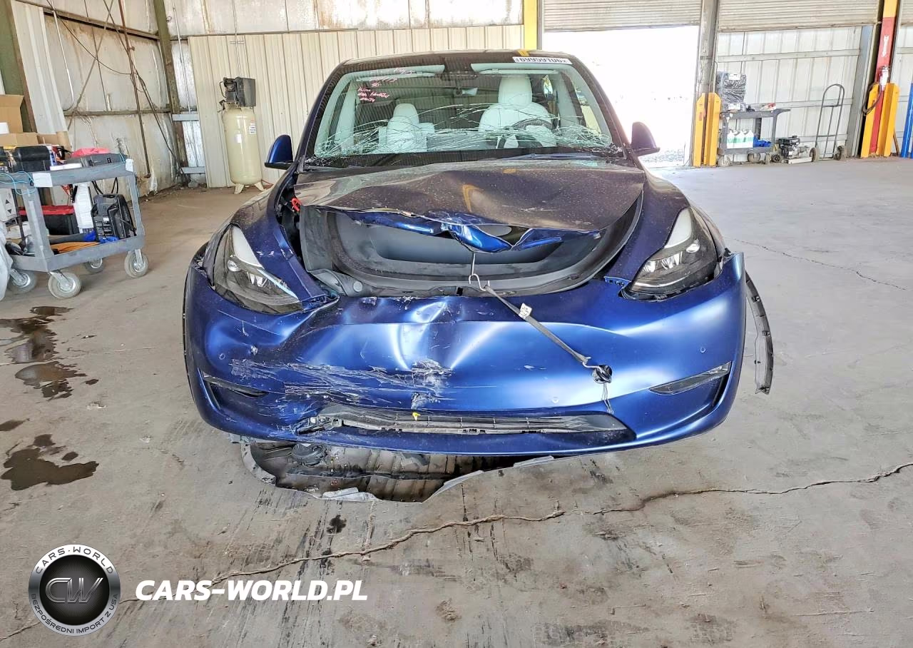 2021 Tesla Model Y VIN:5YJYGDEFXMF245656 - 5
