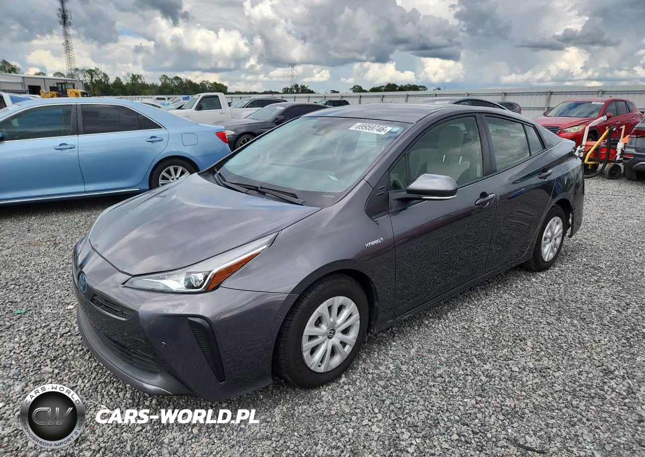 2021 Toyota Prius Le VIN:JTDKAMFU1M3138254 - 1