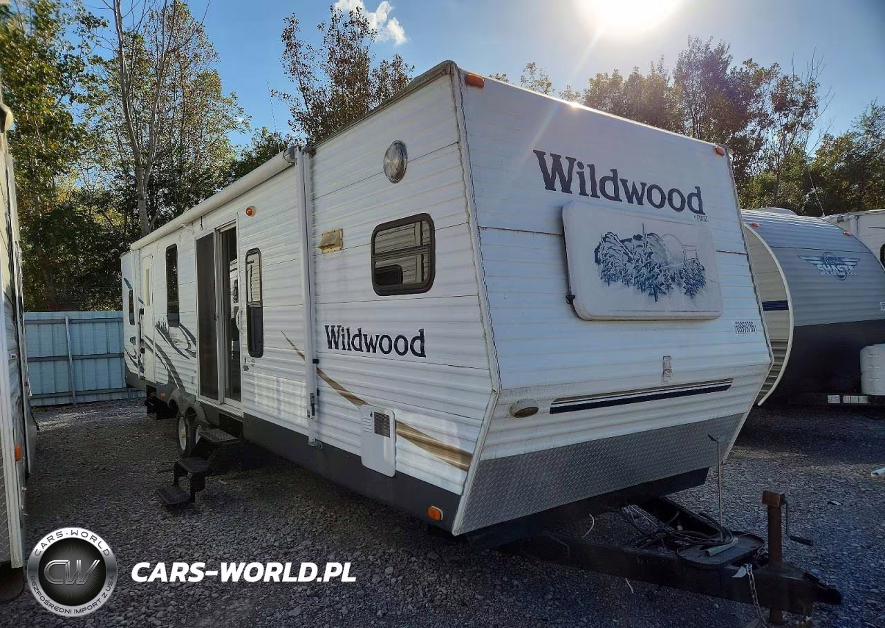 2006 Forester Recreational Vehicle (Rv)