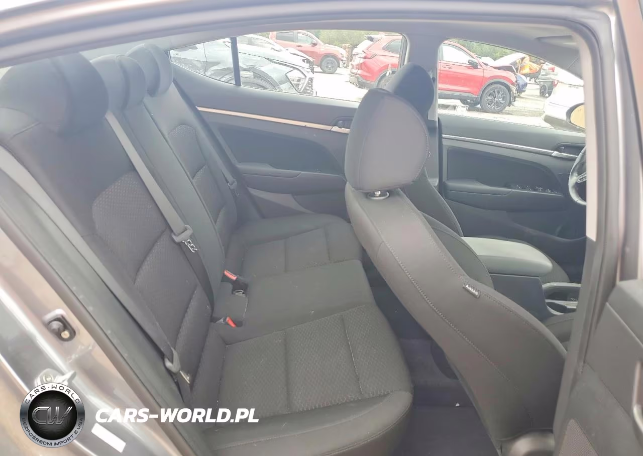 2019 Hyundai Elantra Value Edition VIN:KMHD84LF9KU892242 - 10