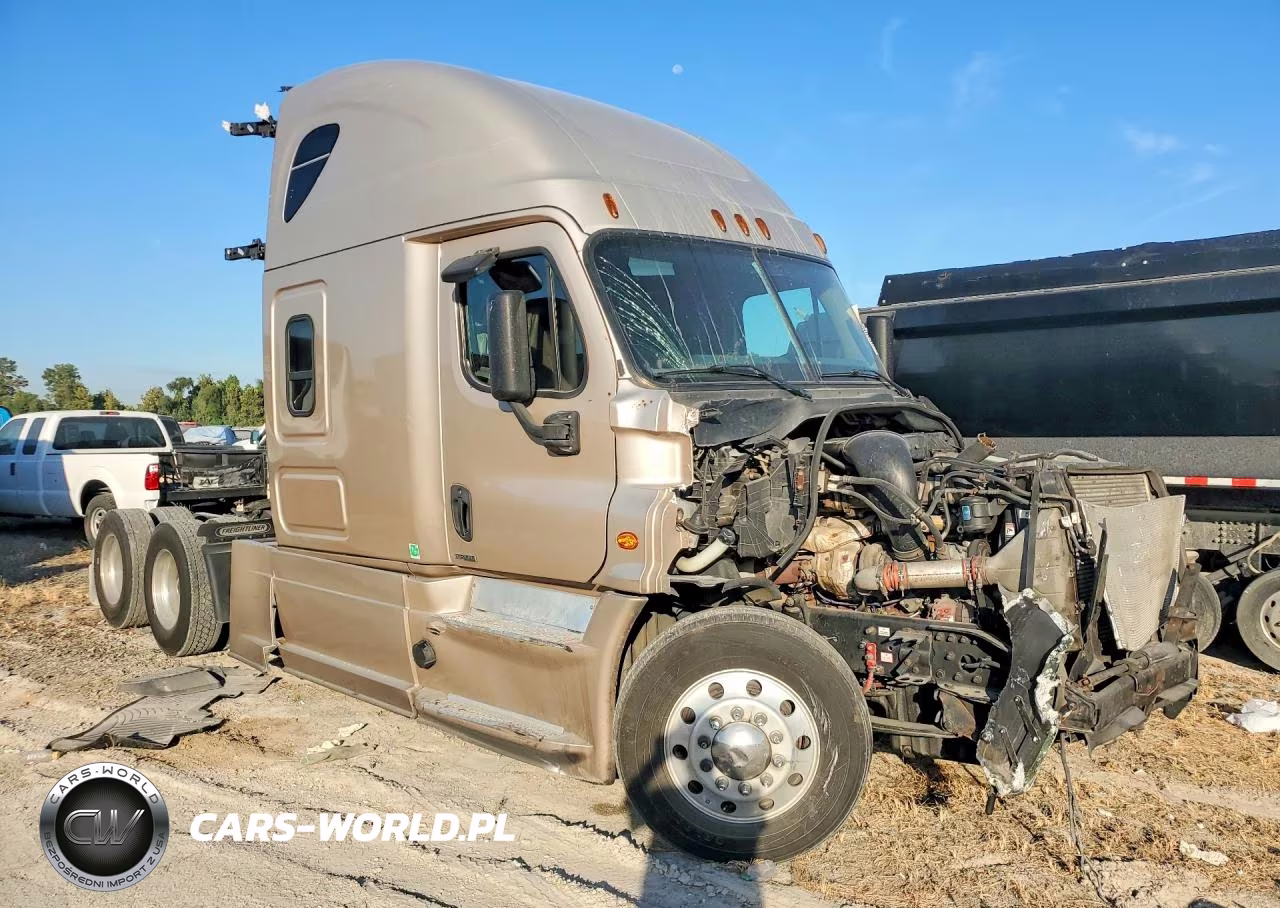 2016 Freightliner Cascadia 125 Semi Truck VIN:3AKGGLD55GSGC5080 - 4