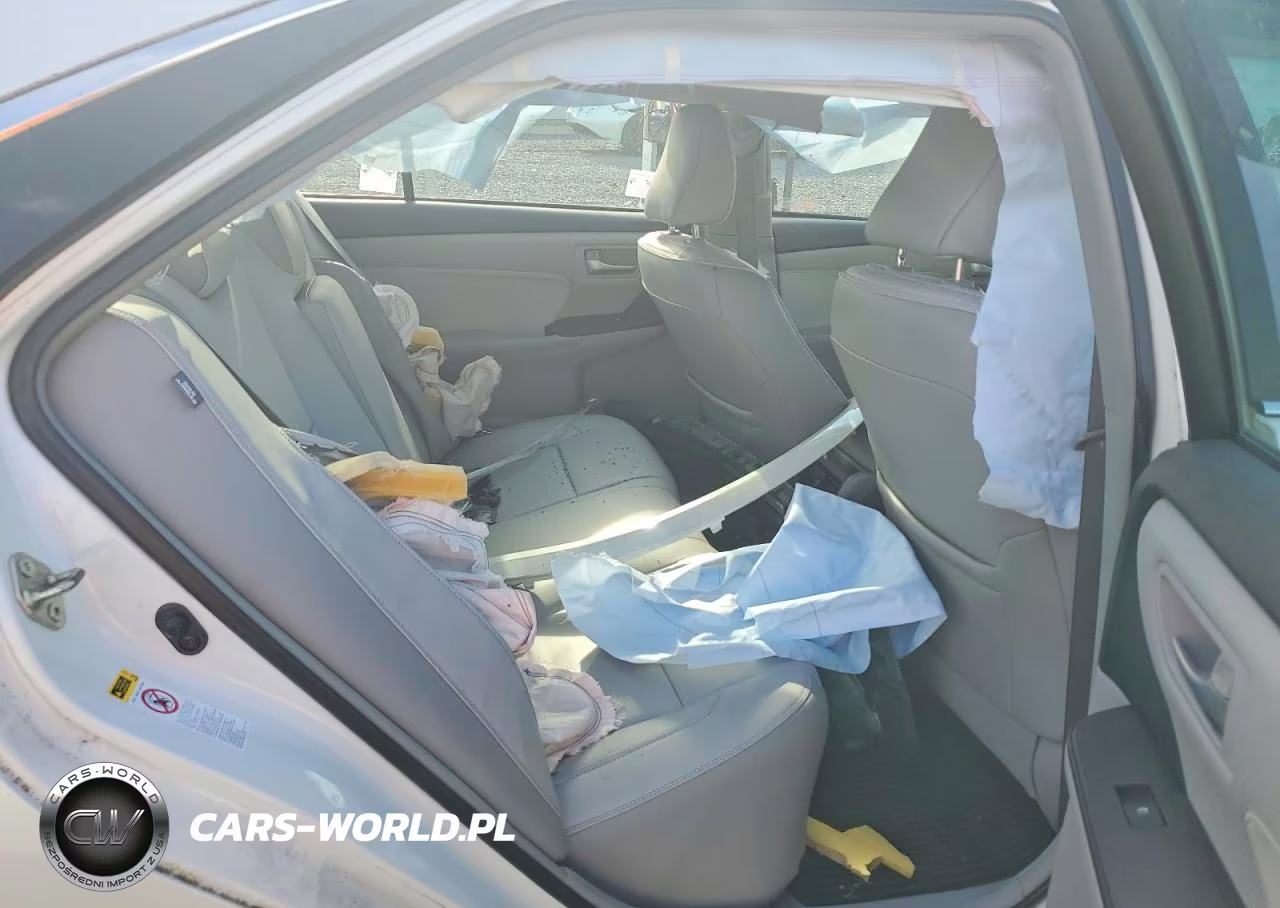 2015 Toyota Camry Hybrid Xle VIN:4T1BD1FK0FU160162 - 10