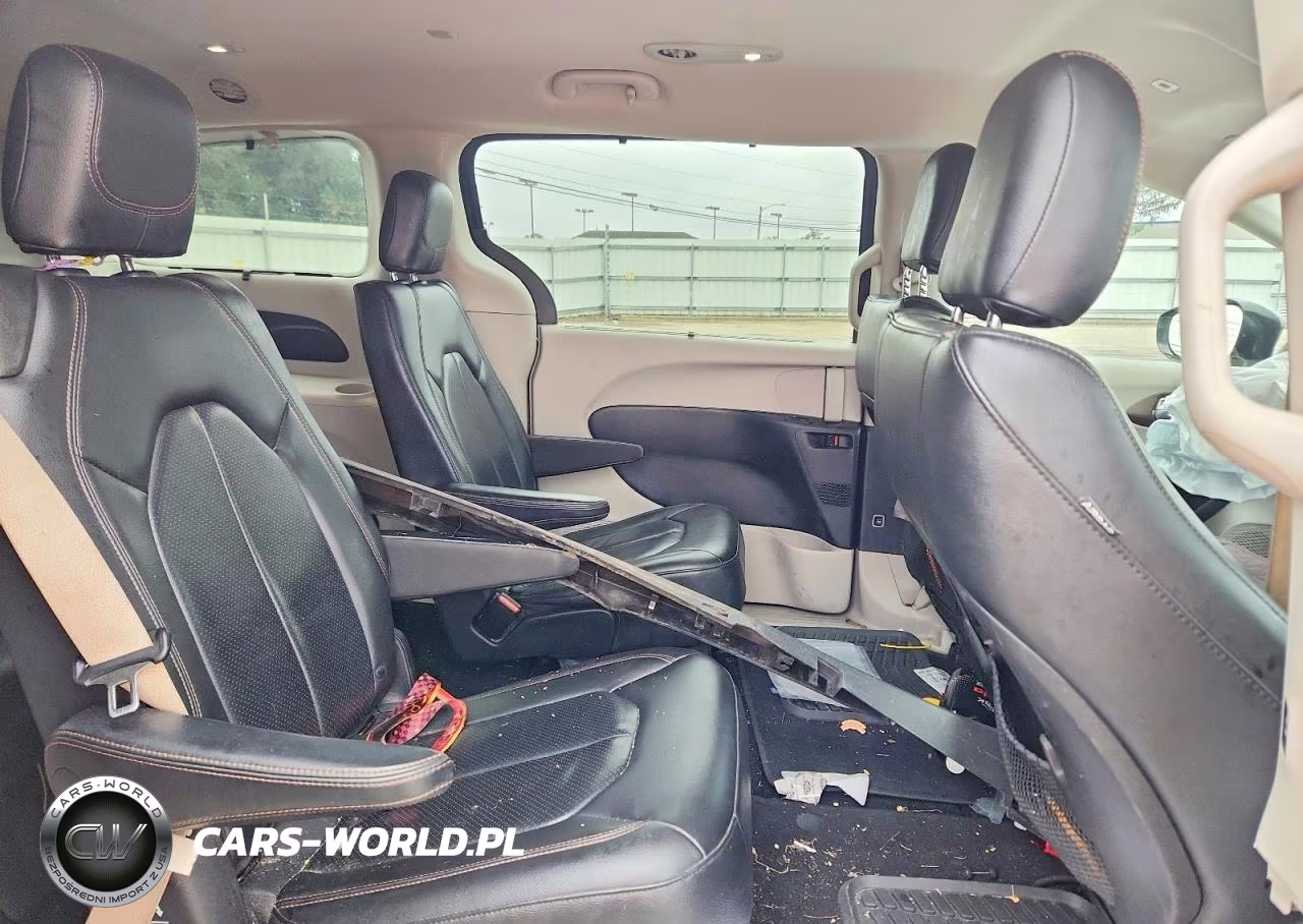 2019 Chrysler Pacifica Touring L VIN:2C4RC1BG3KR651498 - 11