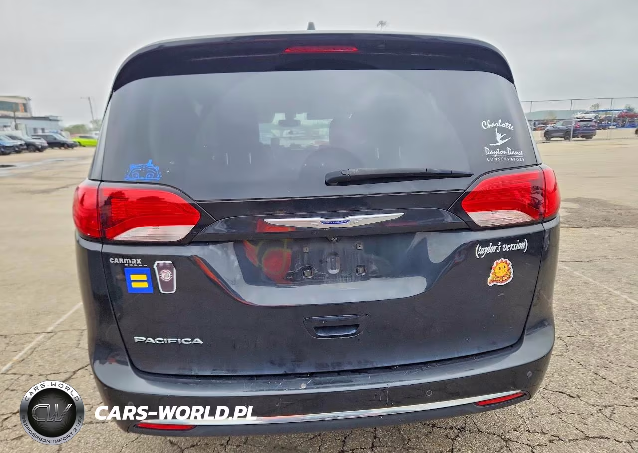 2019 Chrysler Pacifica Touring L VIN:2C4RC1BG3KR651498 - 6