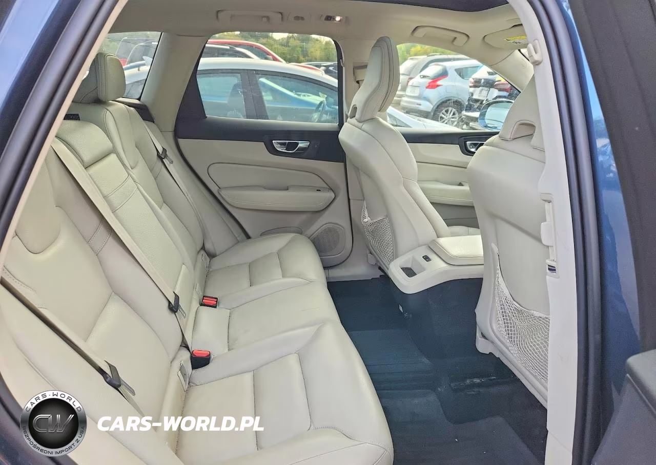 2020 Volvo Xc60 T5 Momentum VIN:YV4102RK0L1575747 - 10