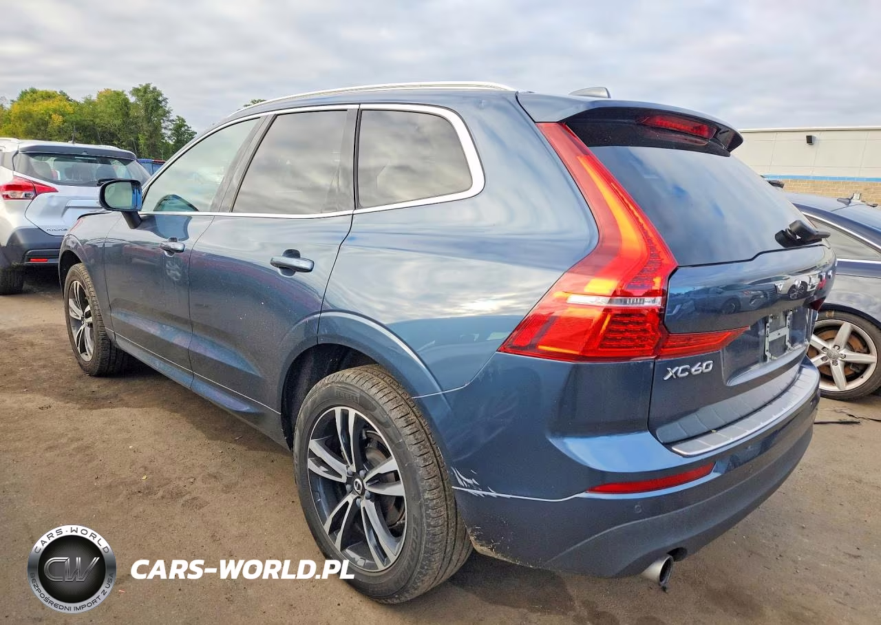 2020 Volvo Xc60 T5 Momentum VIN:YV4102RK0L1575747 - 2