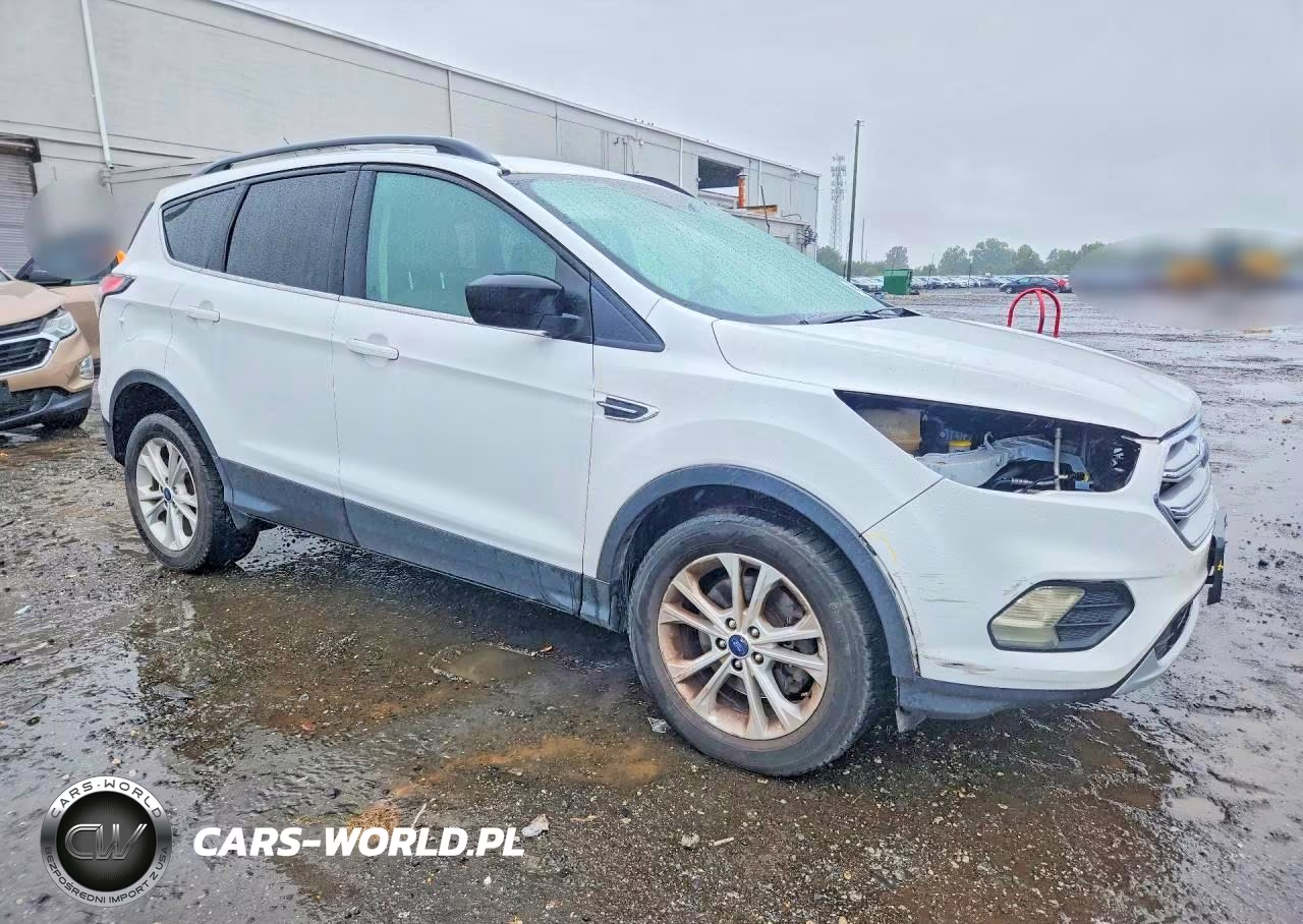 2017 Ford Escape Se VIN:1FMCU9G90HUA26138 - 4