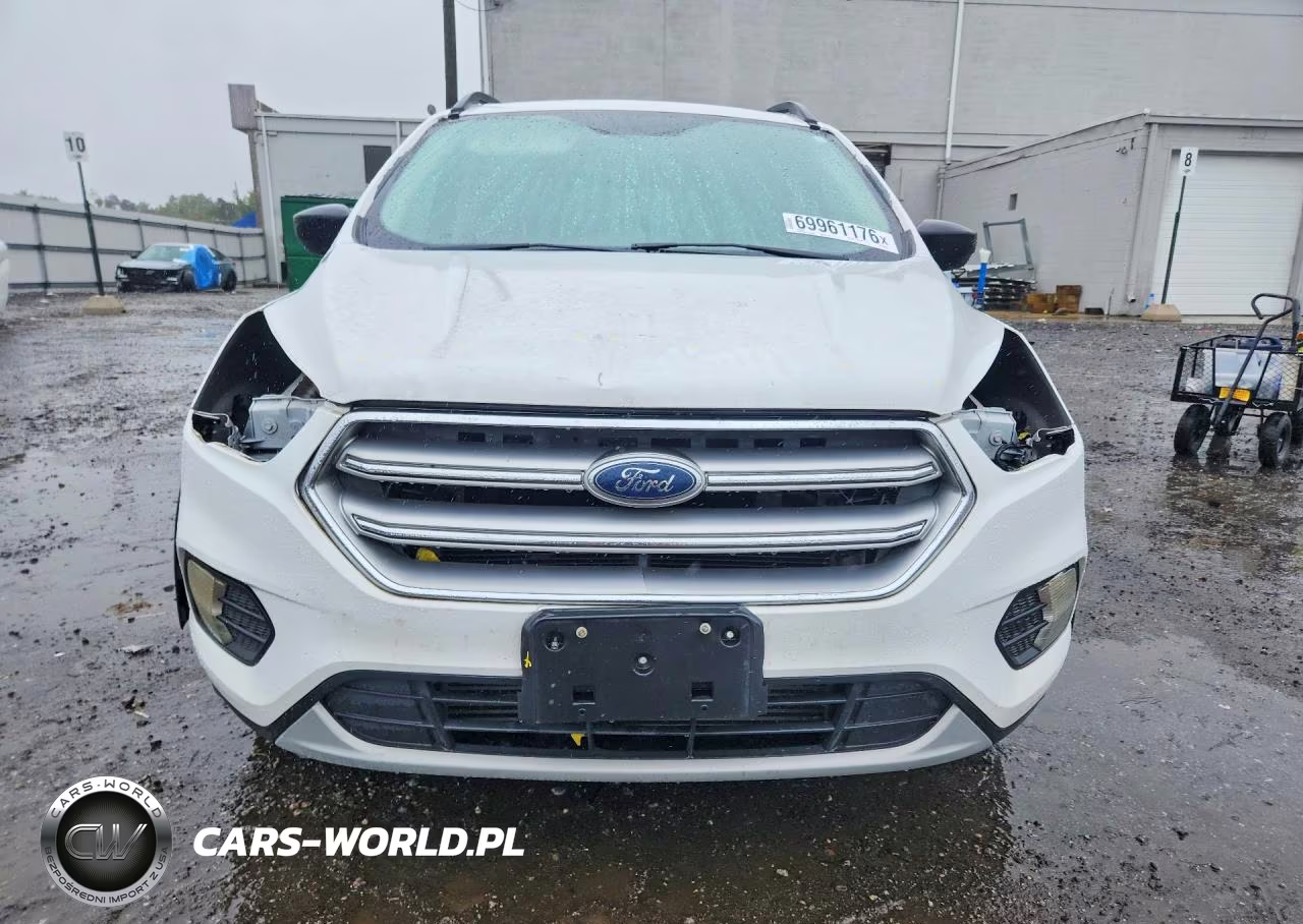 2017 Ford Escape Se VIN:1FMCU9G90HUA26138 - 5