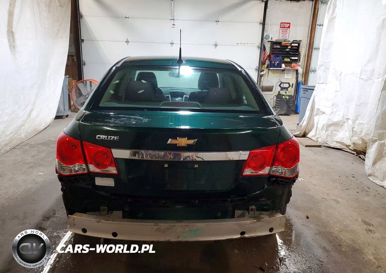 2014 Chevrolet Cruze Ls VIN:1G1PA5SH9E7321716 - 6