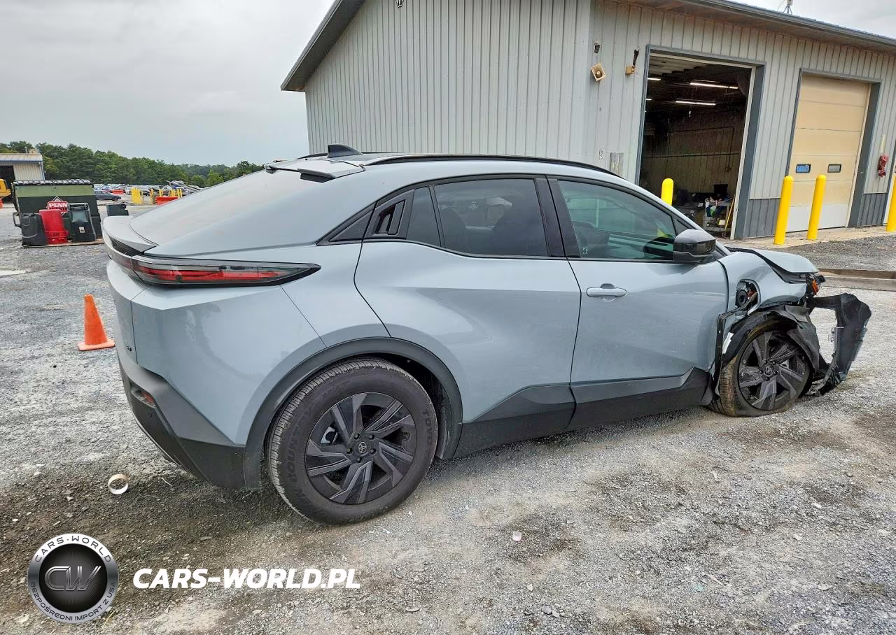 2026 Toyota C-Hr Se VIN:JTMAAAAD9TJ016107 - 3