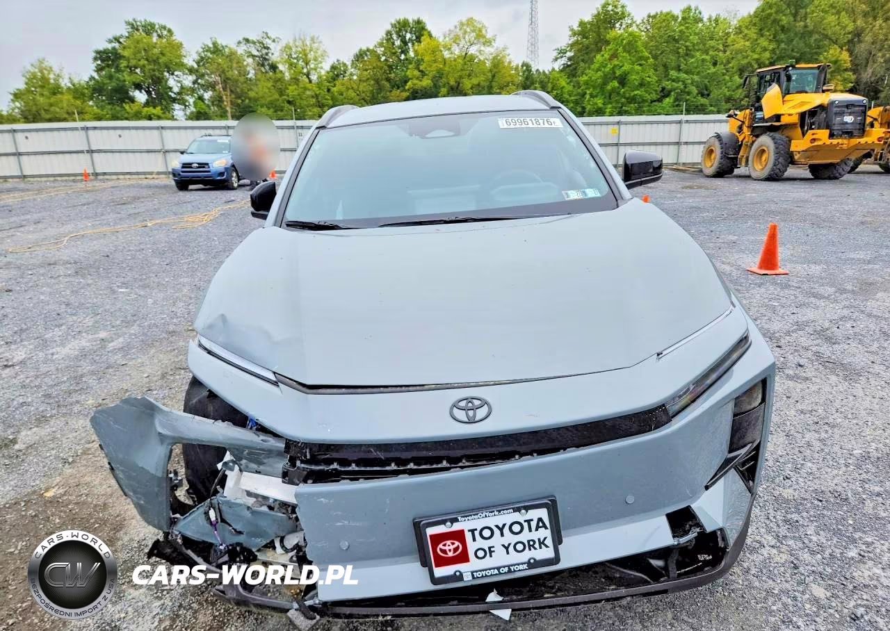 2026 Toyota C-Hr Se VIN:JTMAAAAD9TJ016107 - 5