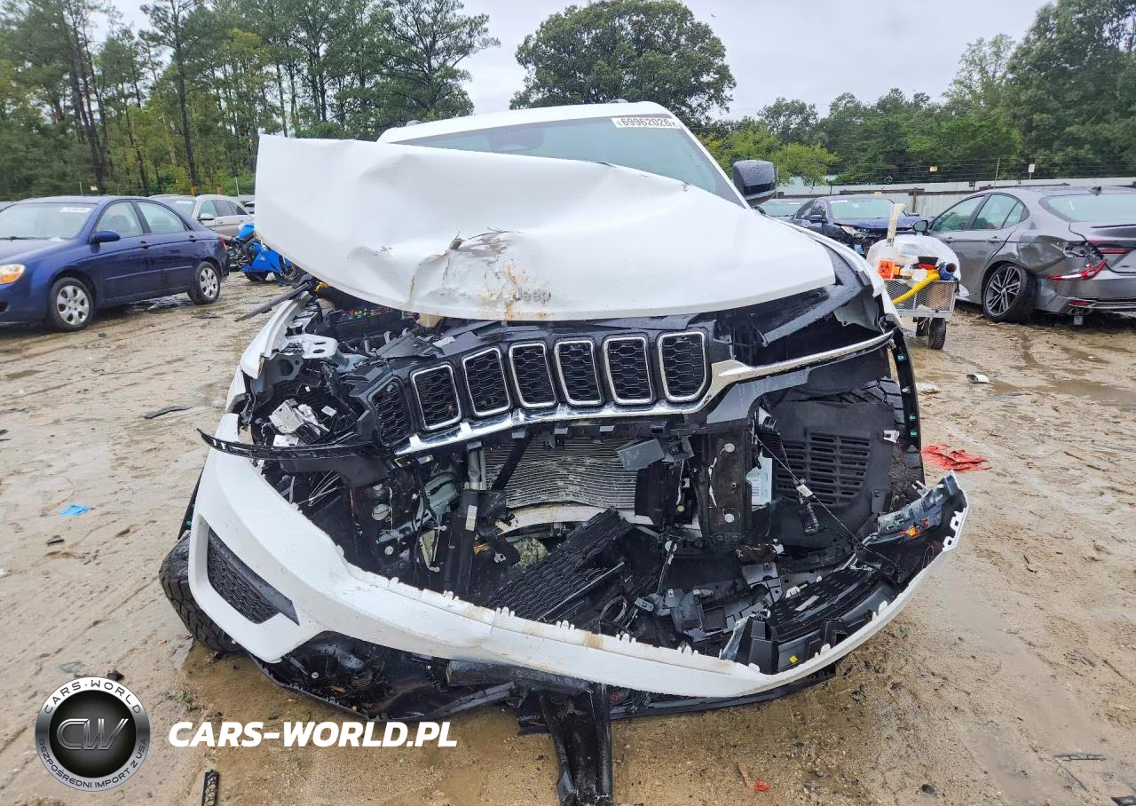 2024 Jeep Grand Cherokee Laredo VIN:1C4RJHAG6RC250384 - 5