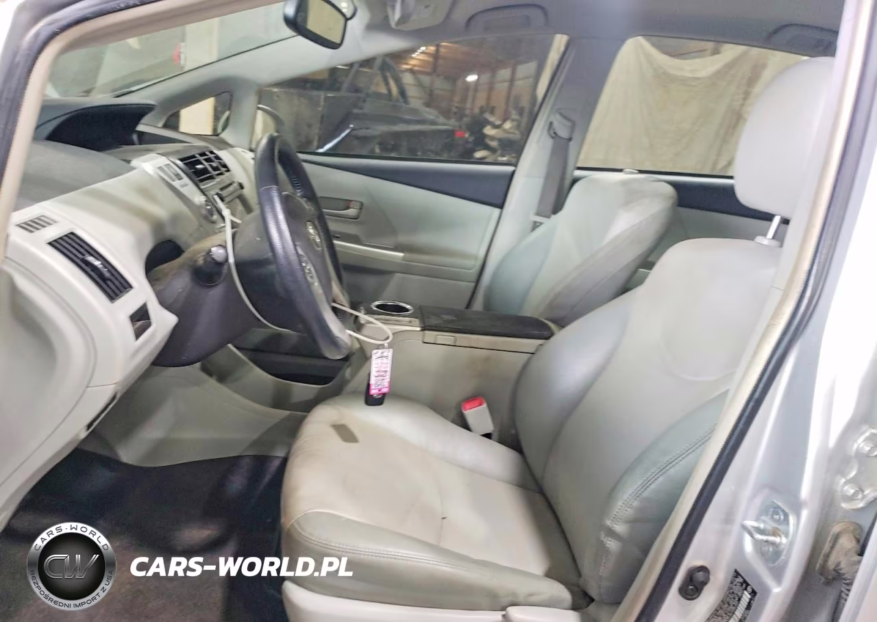 2013 Toyota Prius V Five VIN:JTDZN3EUXD3285333 - 7