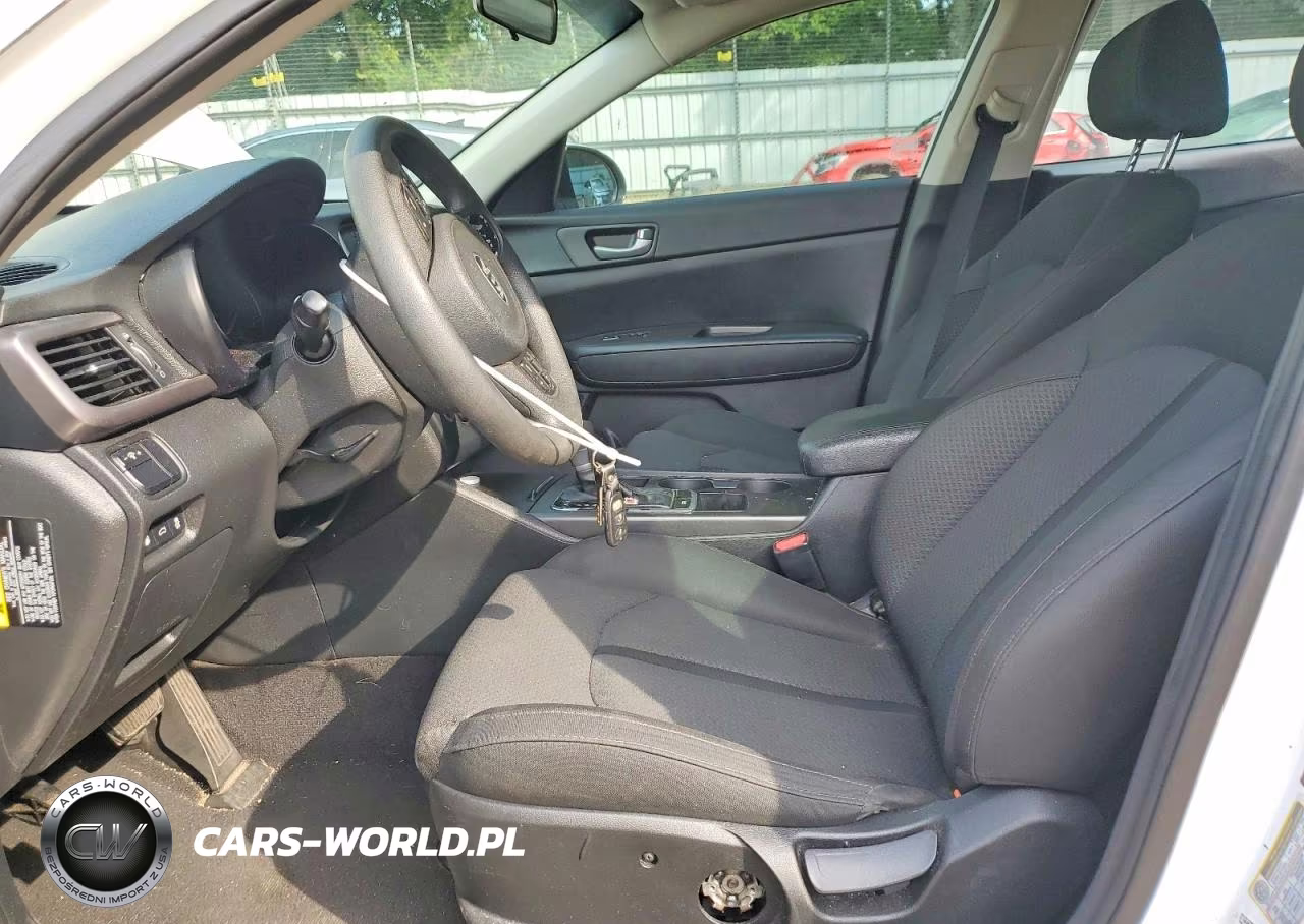 2017 Kia Optima Lx VIN:5XXGT4L34HG126990 - 7