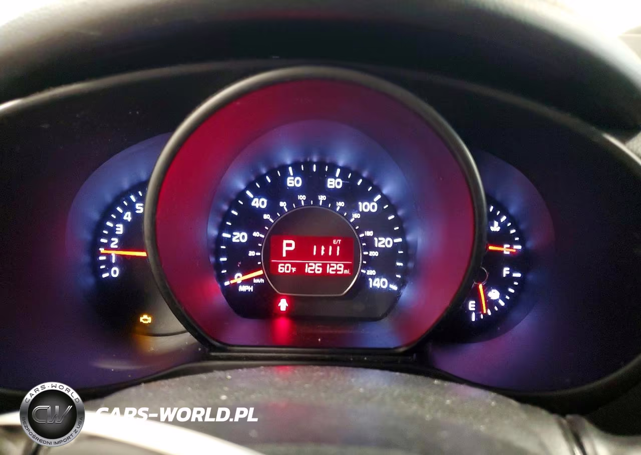 2015 Kia Soul + VIN:KNDJP3A5XF7146014 - 9