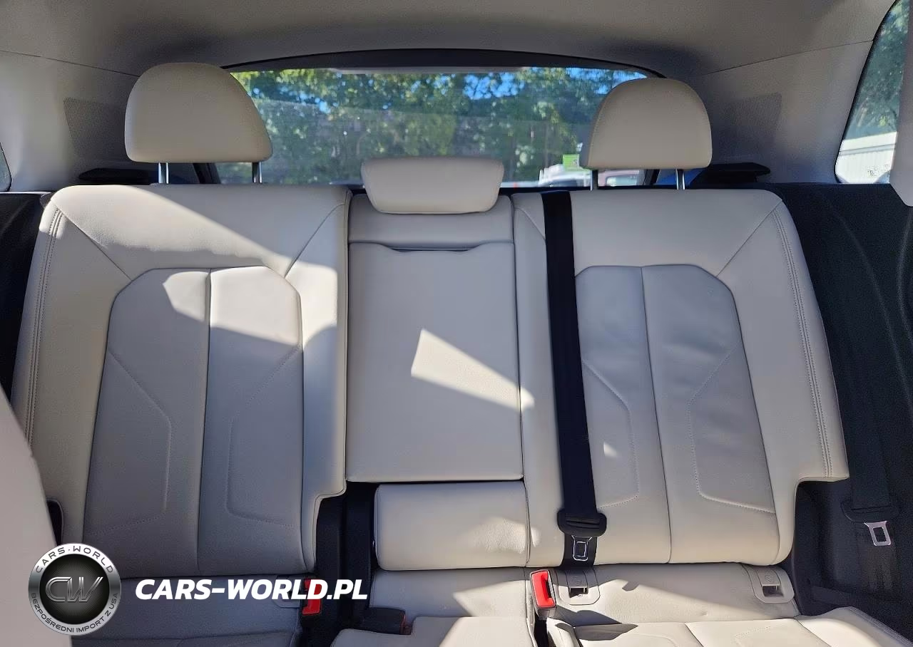 2020 Audi Q3 Premium VIN:WA1AECF36L1114733 - 10