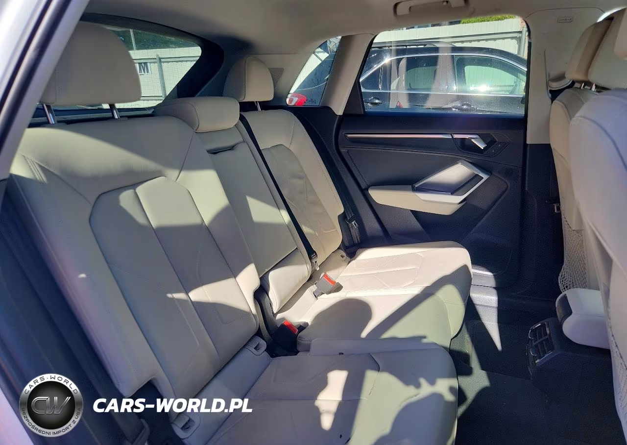 2020 Audi Q3 Premium VIN:WA1AECF36L1114733 - 11