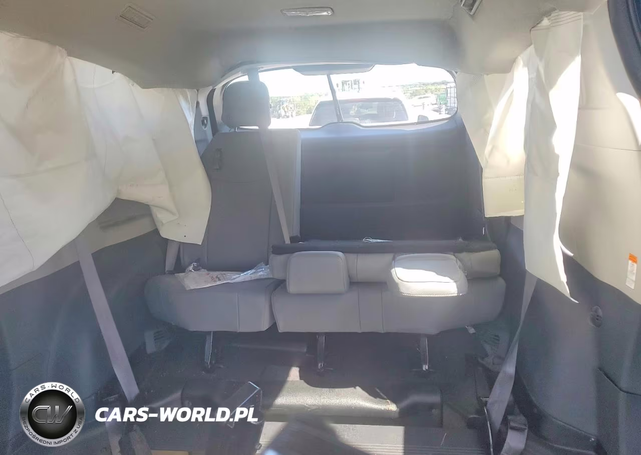 2024 Toyota Sienna Xle VIN:5TDJRKEC5RS213108 - 10