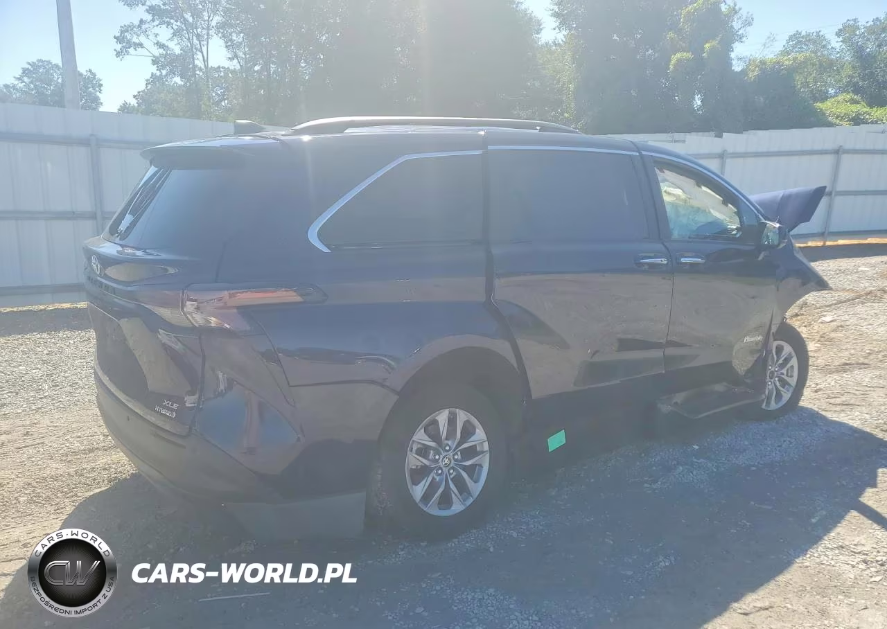 2024 Toyota Sienna Xle VIN:5TDJRKEC5RS213108 - 3