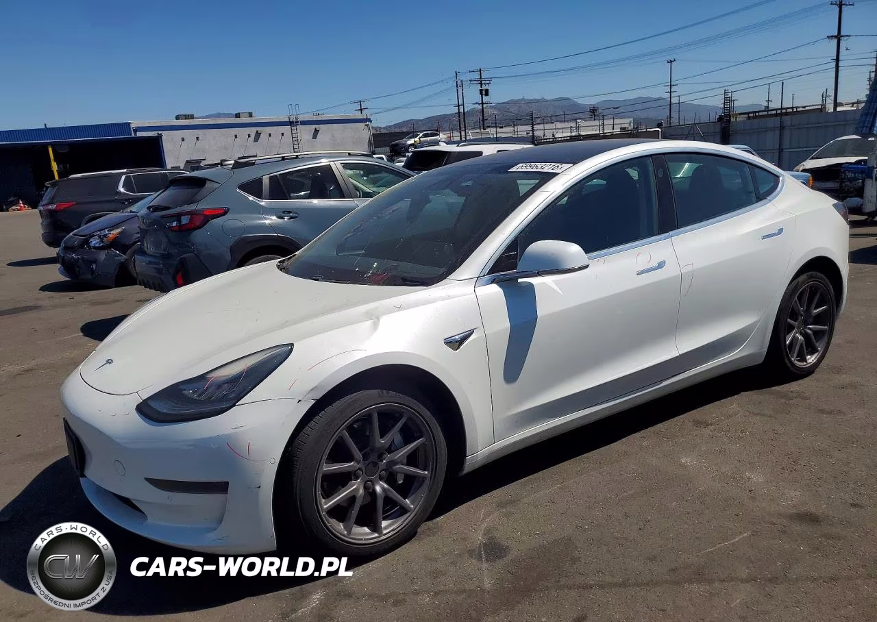 2020 Tesla Model 3 – zdjęcie 1 z 12