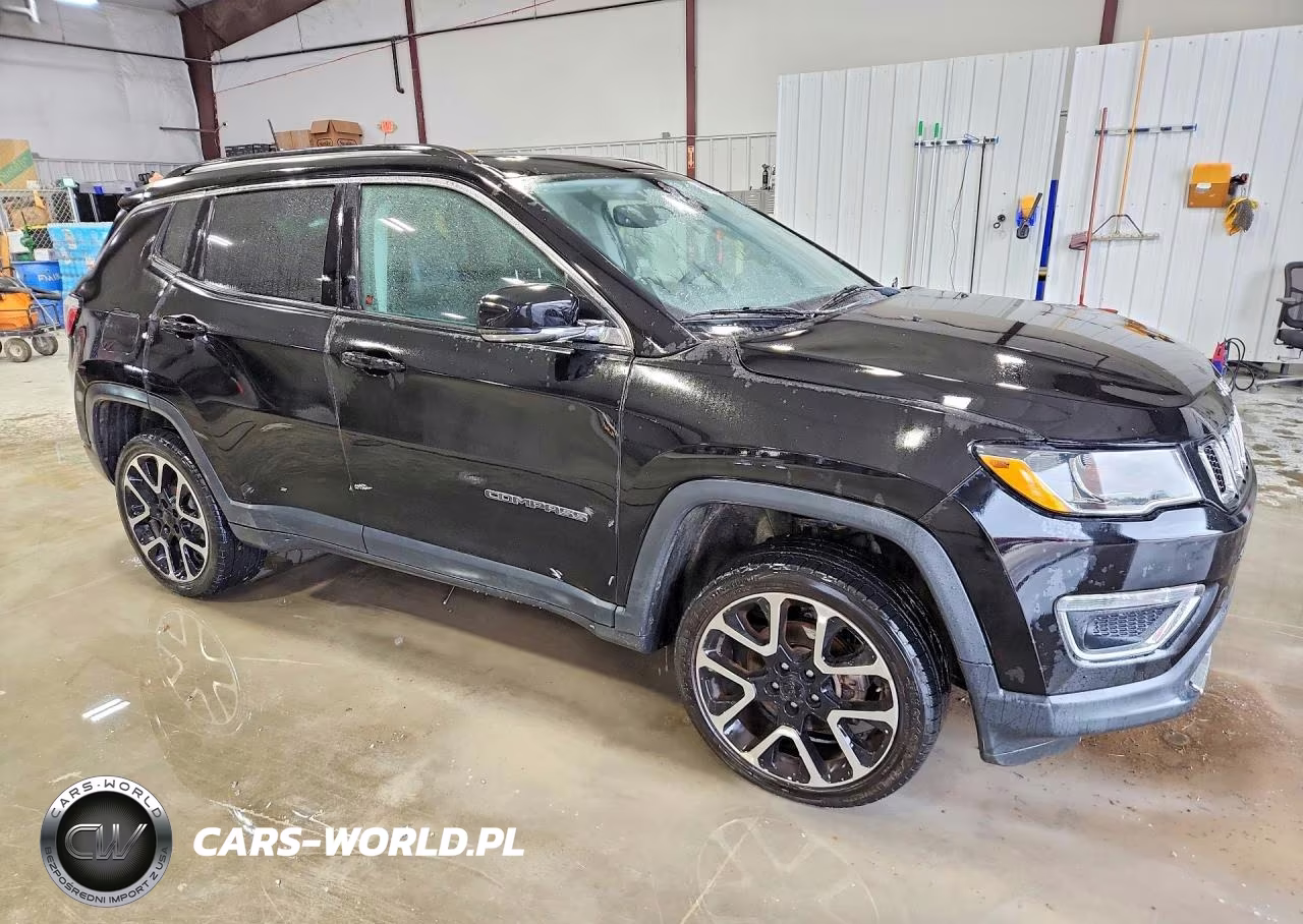 2018 Jeep Compass Limited VIN:3C4NJDCB5JT336819 - 4