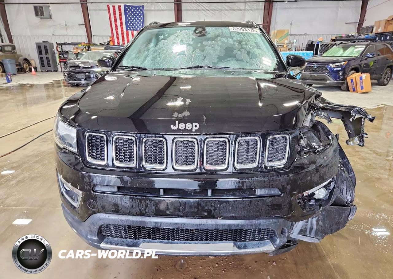 2018 Jeep Compass Limited VIN:3C4NJDCB5JT336819 - 5