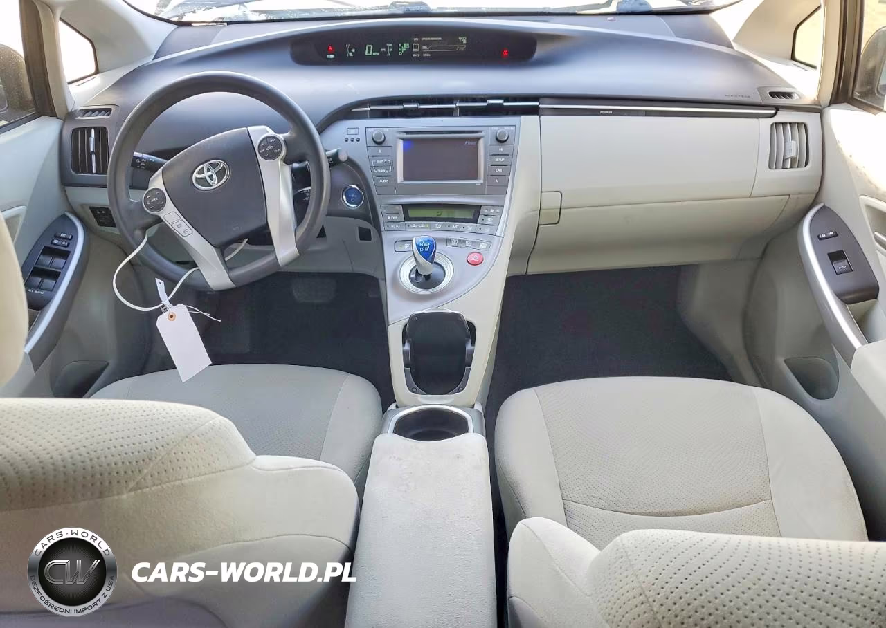2015 Toyota Prius Two VIN:JTDKN3DU9F0453664 - 8