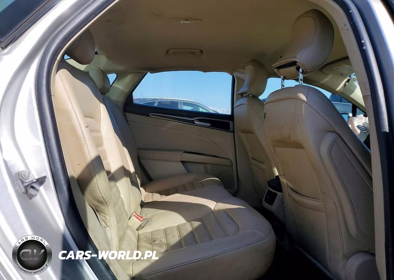 2016 Ford Fusion Se Hybrid VIN:3FA6P0LU7GR304737 - 10