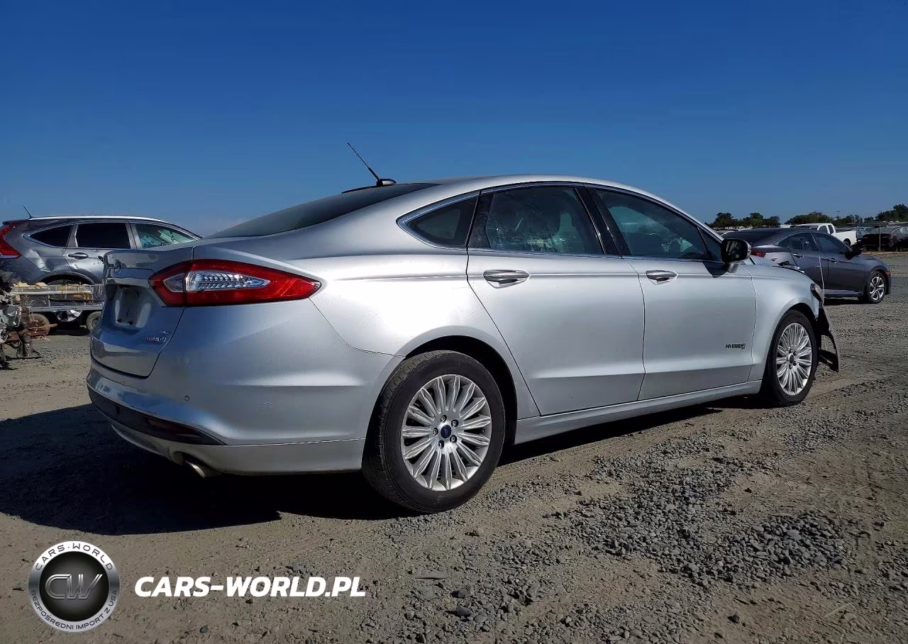 2016 Ford Fusion Se Hybrid VIN:3FA6P0LU7GR304737 - 3