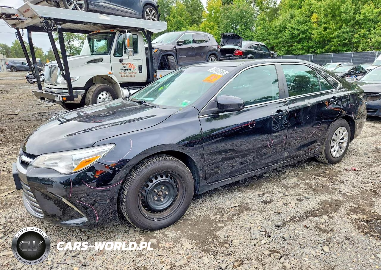 2017 Toyota Camry Le VIN:4T1BF1FK4HU635437 - 1