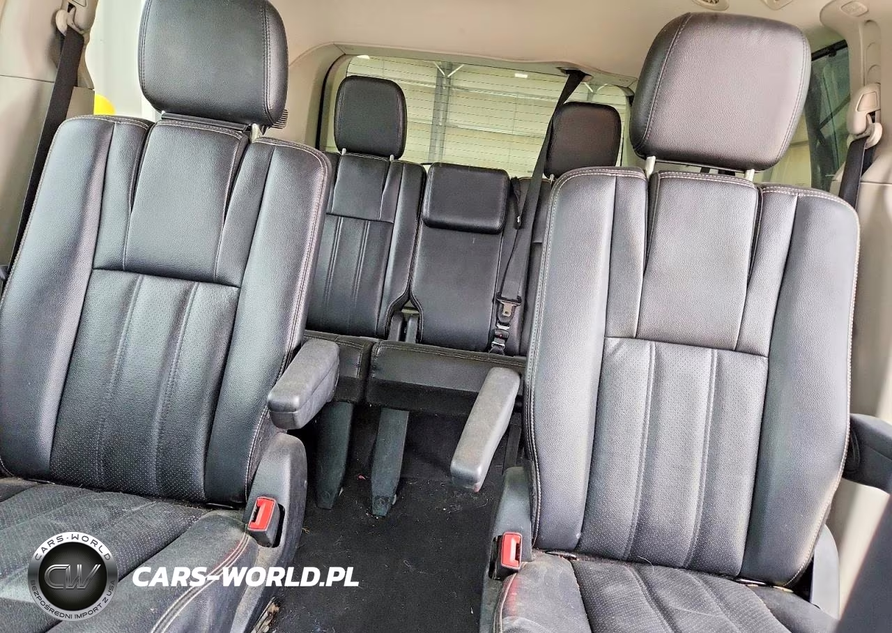 2013 Chrysler Town & Country Touring L VIN:2C4RC1CGXDR715098 - 10