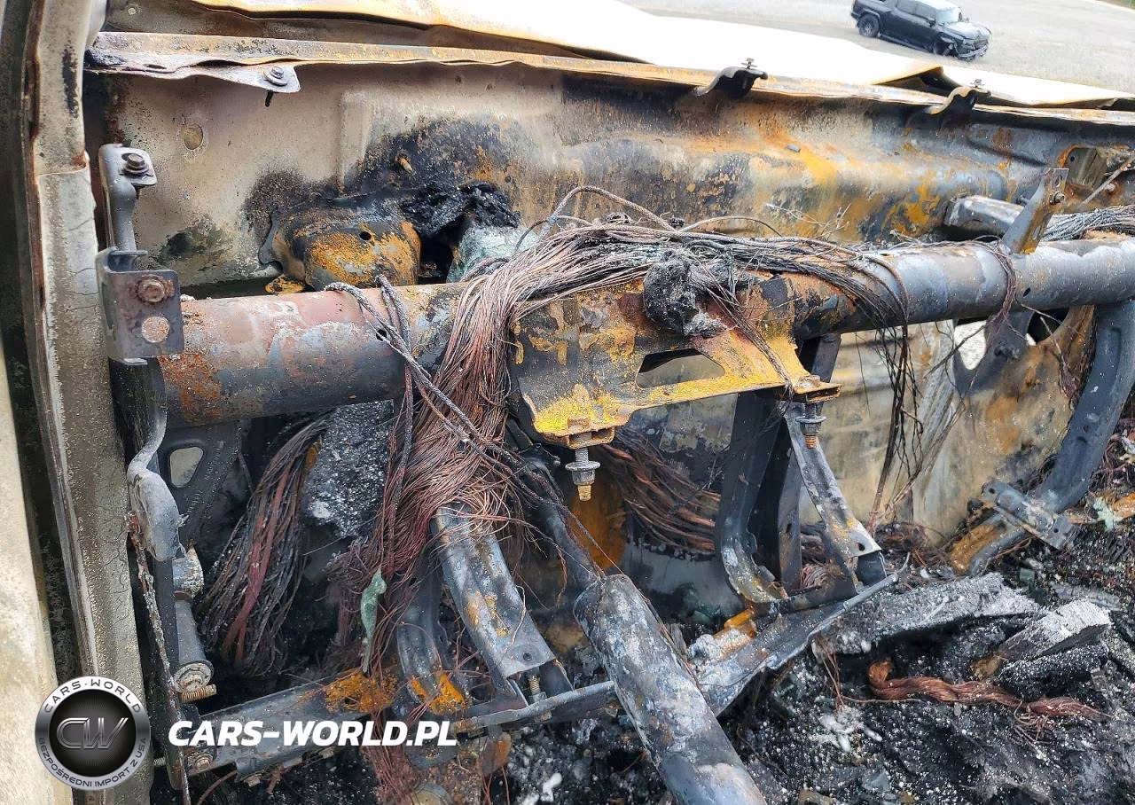 2020 Chevrolet Silverado K2500 High Country VIN:1GC4YREY4LF129387 - 9