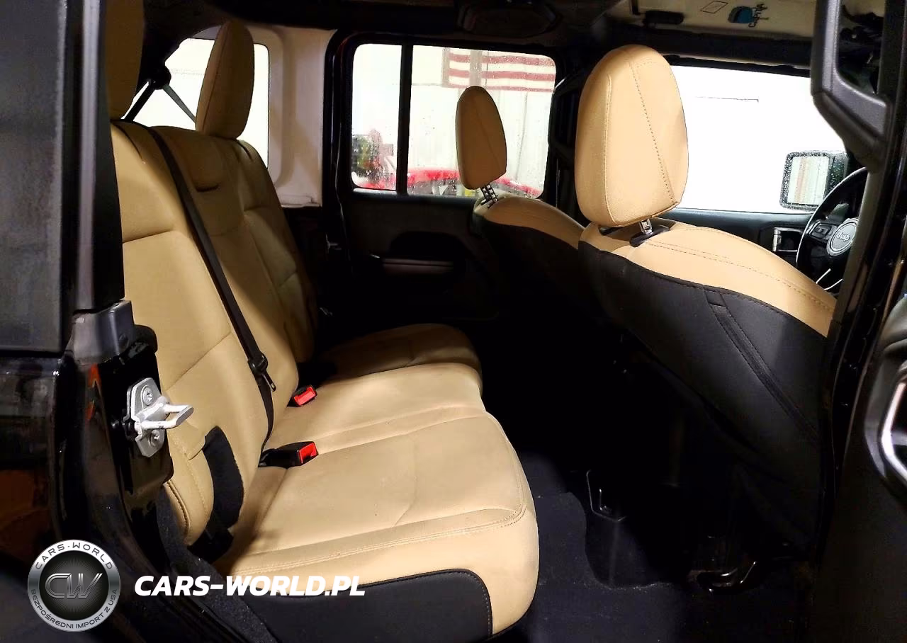 2020 Jeep Wrangler Unlimited Sport VIN:1C4HJXDNXLW126785 - 10