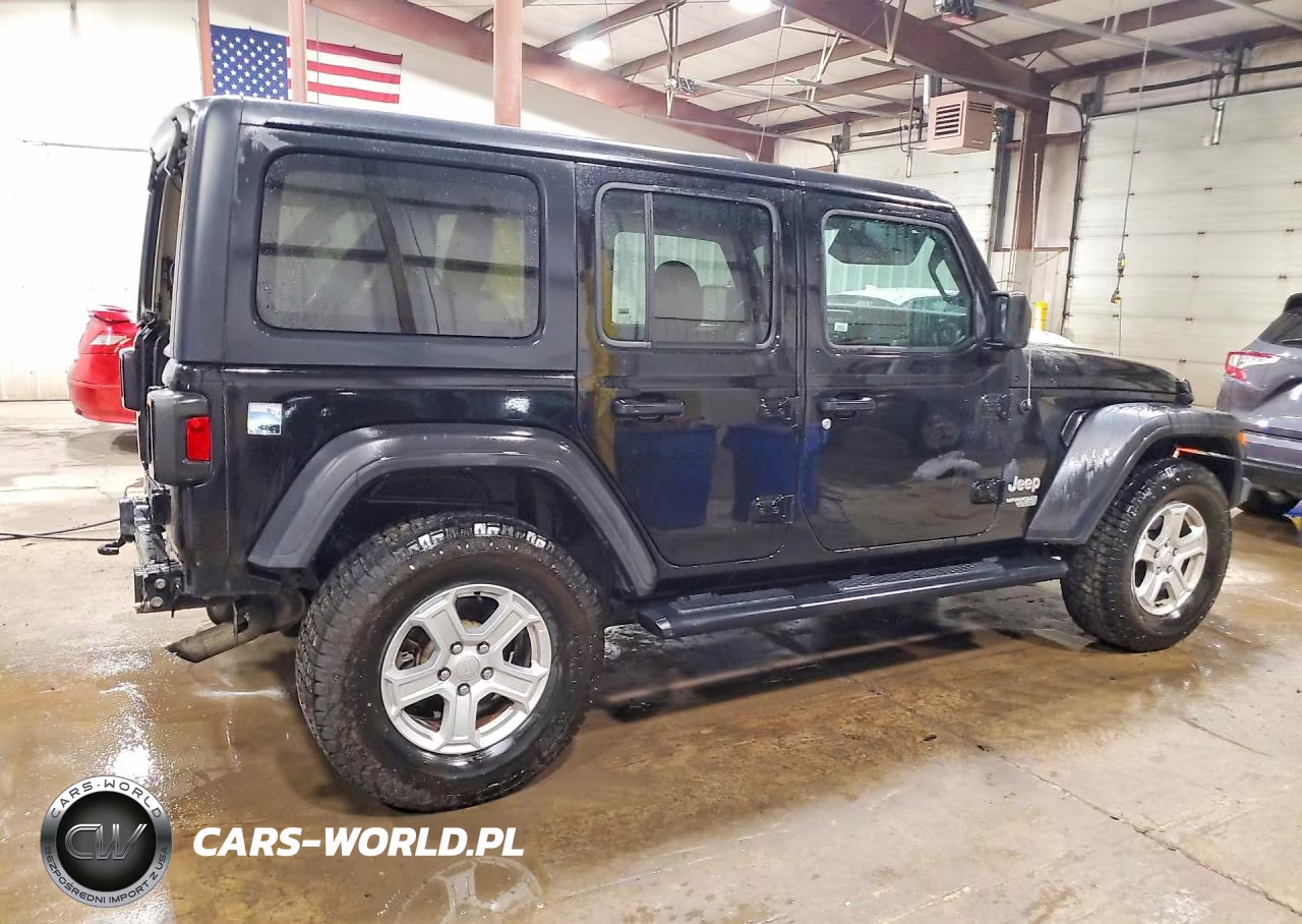 2020 Jeep Wrangler Unlimited Sport VIN:1C4HJXDNXLW126785 - 3