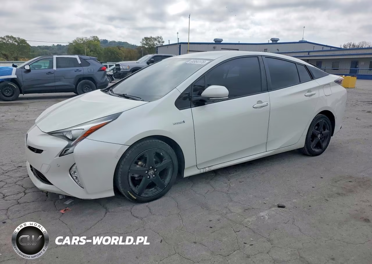2018 Toyota Prius Four Touring VIN:JTDKARFU6J3055394 - 1