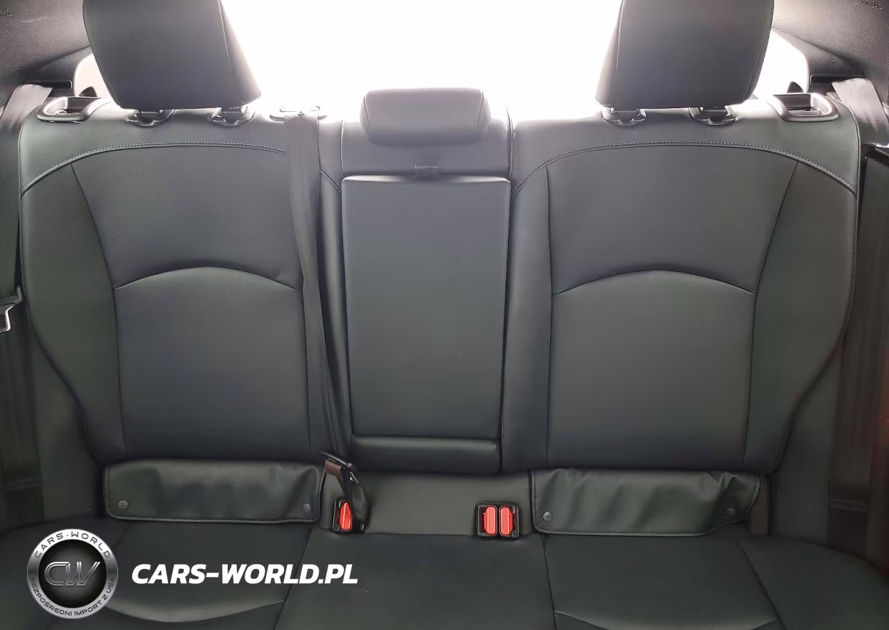 2018 Toyota Prius Four Touring VIN:JTDKARFU6J3055394 - 10