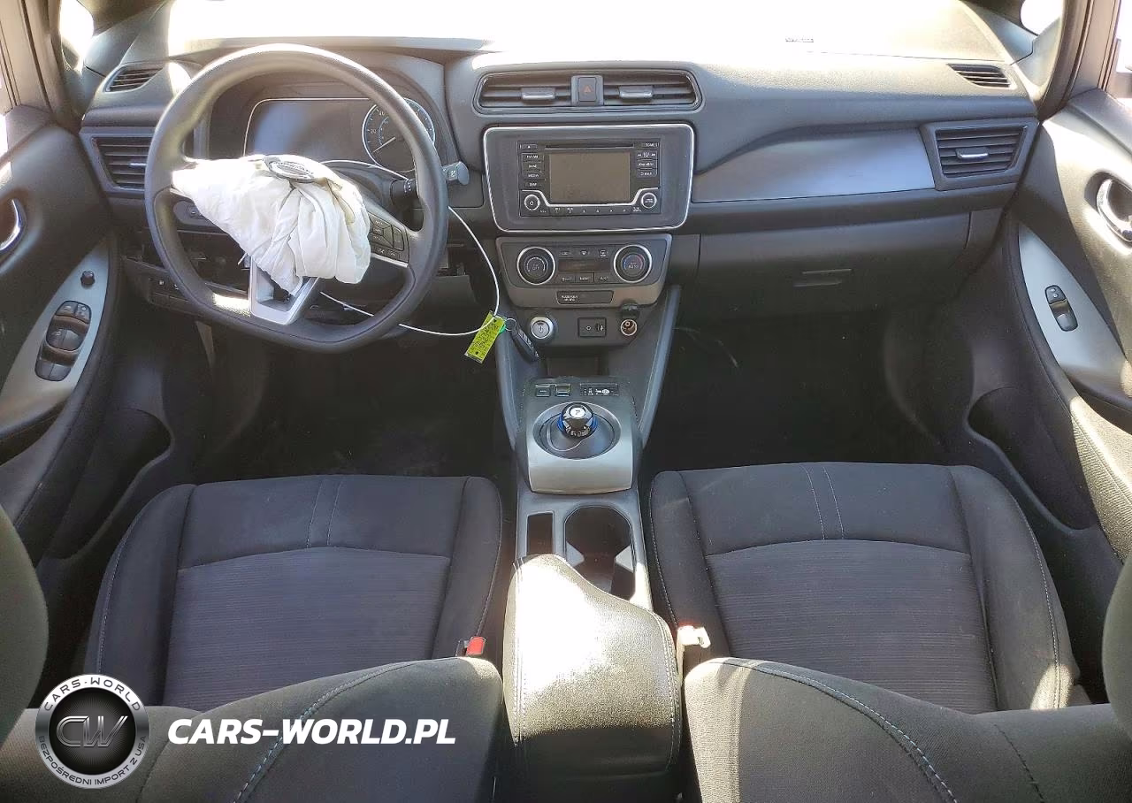 2019 Nissan Leaf S VIN:1N4AZ1CP1KC300498 - 8