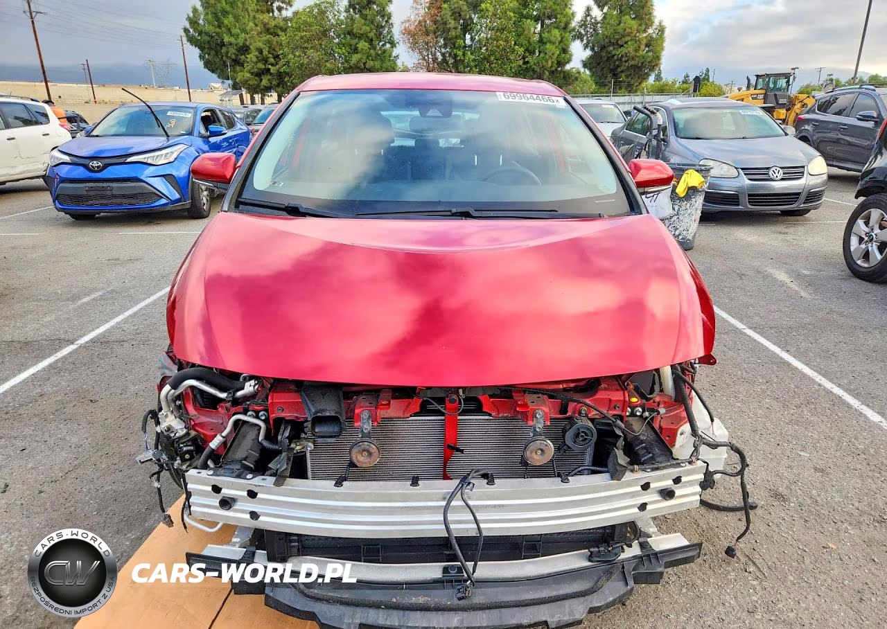2021 Toyota Prius Prime Xle VIN:JTDKAMFP5M3185880 - 5